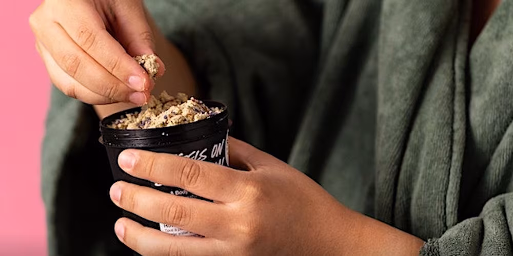 Plans in Mallorca: facial cleanser workshop:  Angels on bare skin Lush