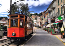 Mercado semanal del Port de Sóller